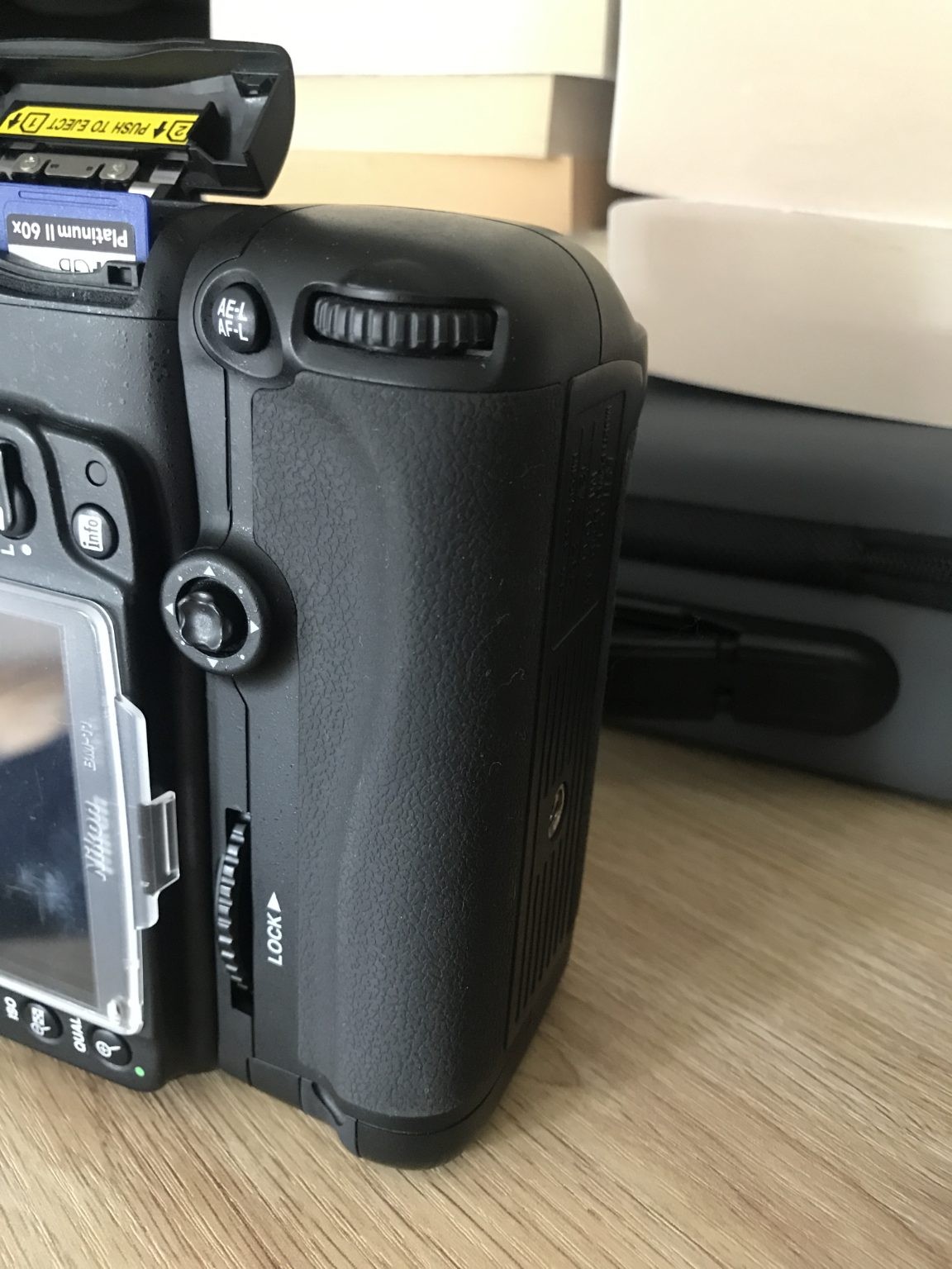 NIKON D7000 Digital Camera 16.2MP + Battery Grip + Nikon DX Lenses + Remote