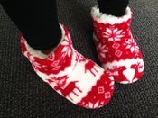 WHOLESALE - 12 Pairs Kids Flush Warm Foot lets / Floor Socks size 20 ~ 23