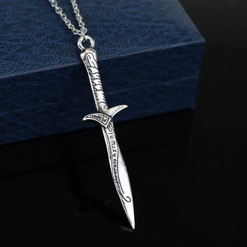 Peripheral accessories The Lord of the Rings Hobbit Sword Pendant Necklace Vintage Necklace