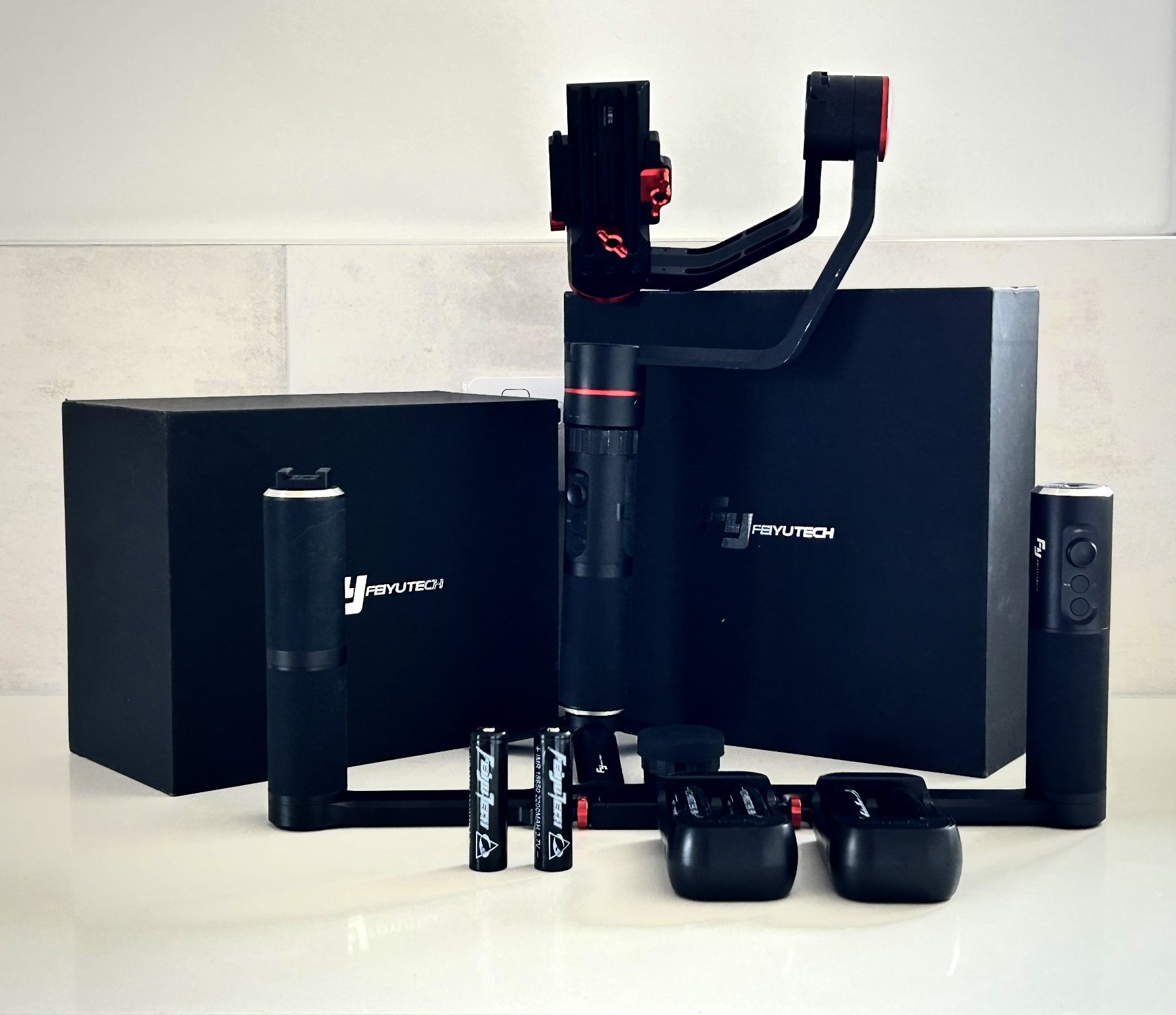 FEIYU A2000 3-AXIS HANDHELD STABILIZED GIMBAL