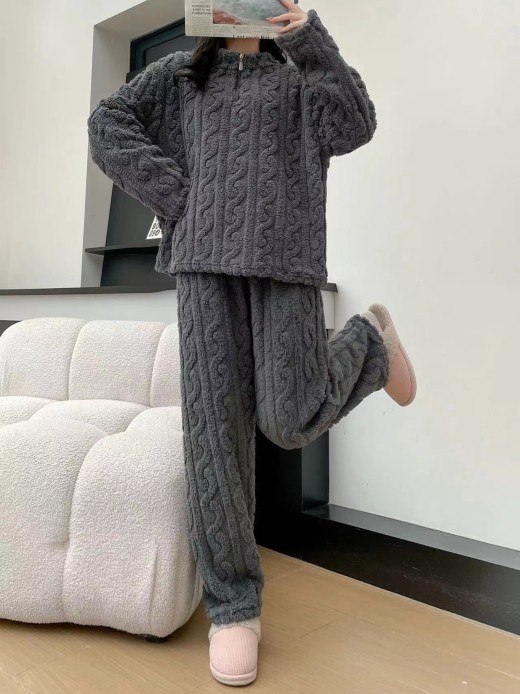 Autumn And Winter New Twist Zipper Couple Fleece-lined Thick Coral Fleece Pajamas Homewear Loungewear Sleepwear For Sleeping