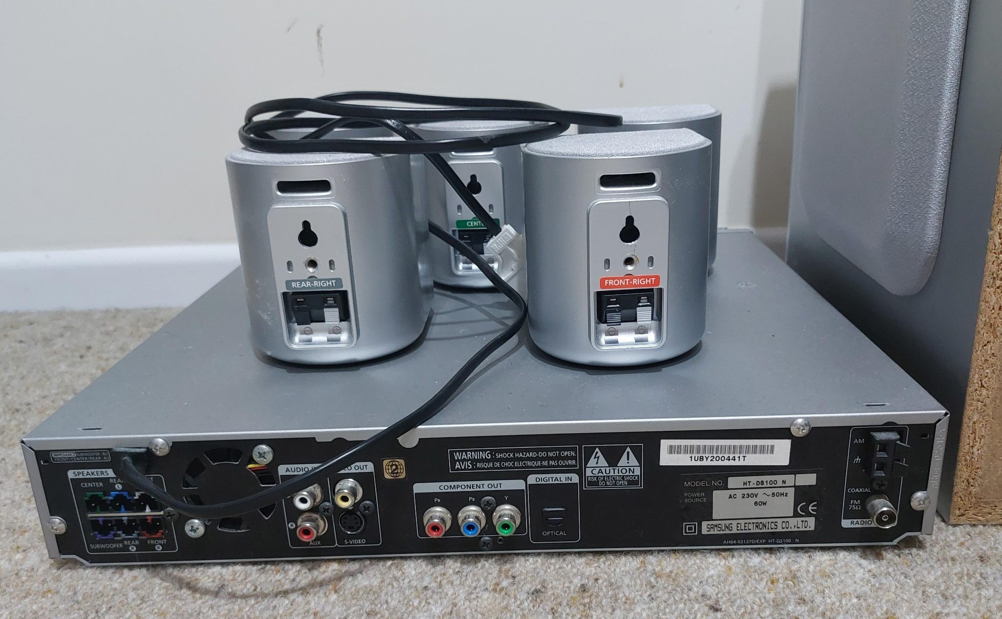 Samsung DVD Home Theater Sound System Model HT-DS100