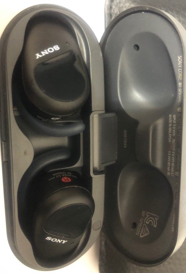 ****WF-SP800N Truly Wireless Noise Cancelling Headphones for Sports (Black)****