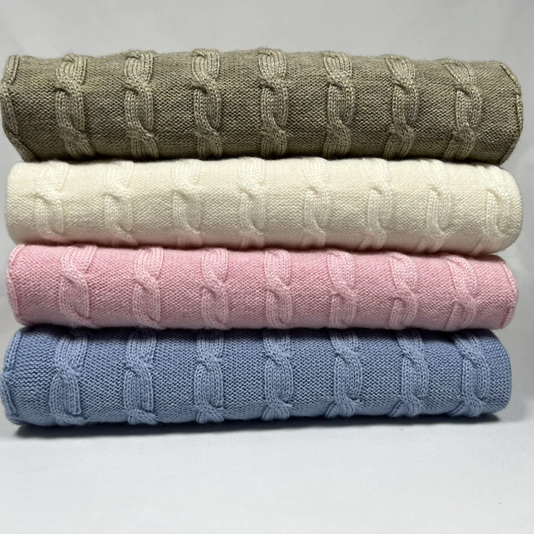 Luxe NZ Merino Cable Blanket - t 80x90cm