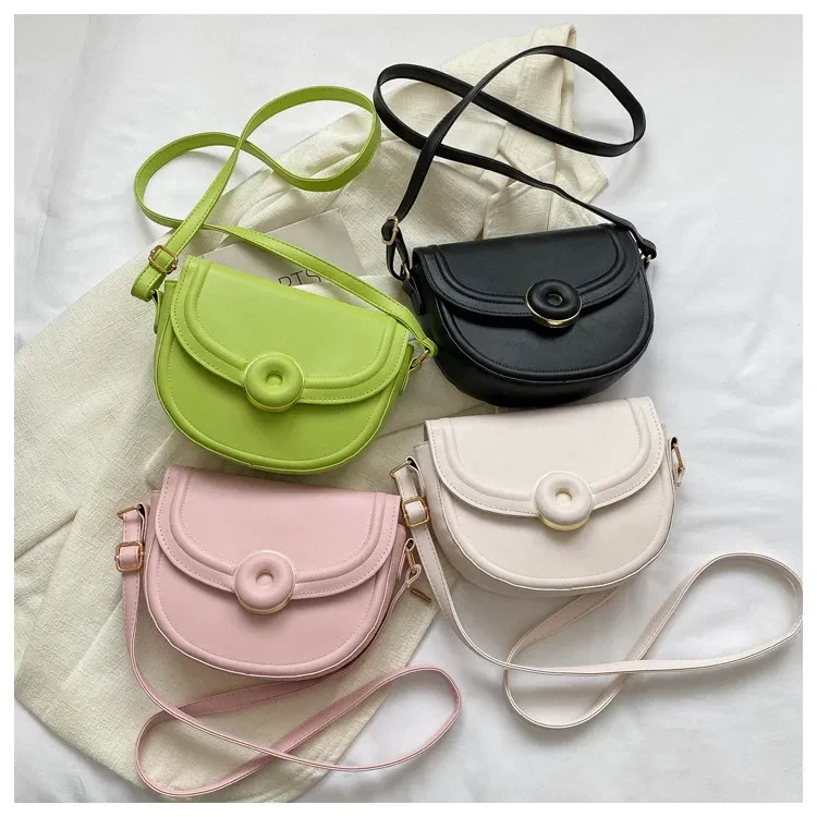 Special-interest Design Textured One-shoulder Underarm Bag Women