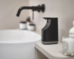 Slim Soap Pump - Black - Joseph Joseph