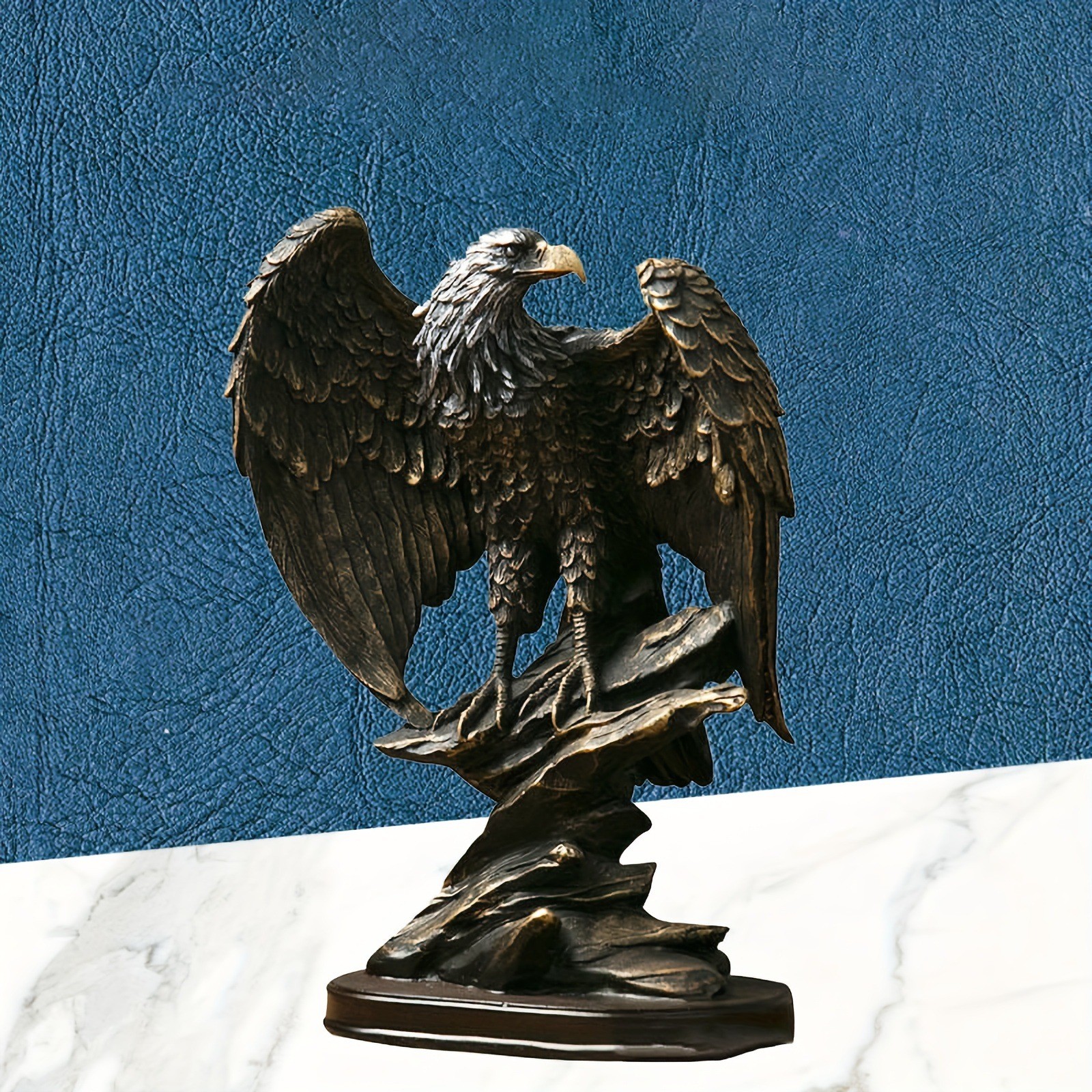 Standing Eagle Carving Resin Craft Ornament