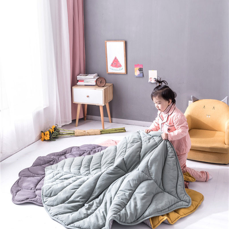 New Product Multifunctional Leaf Shaped Floor Mat Carpet Children'S Blanket