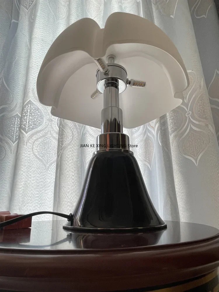 Italian Designer Bat Table Lamp - Medieval Petal LED Lamp for Living Room, Bedroom, Study, Bedside Interior Decoration