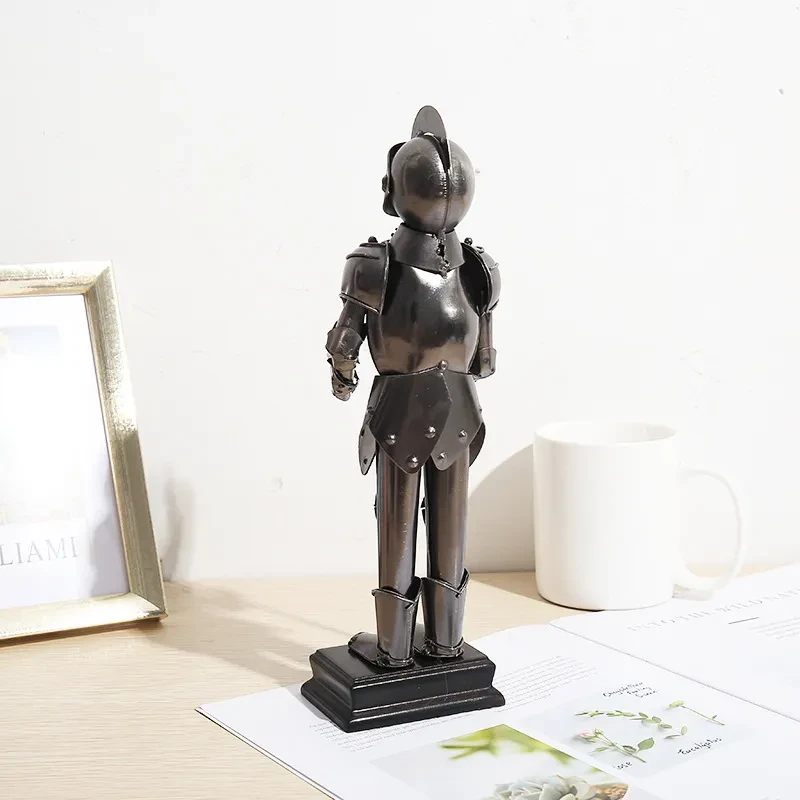 Creative Iron Ornaments, Antique Crafts, Medieval Iron Man Warriors