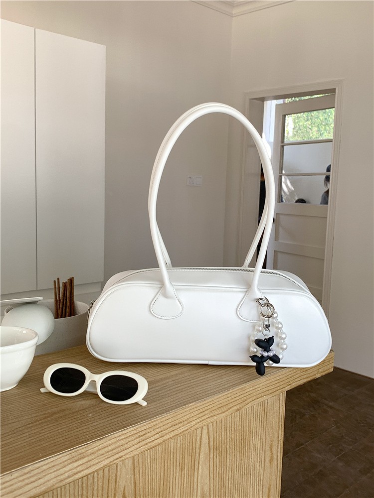 All-match Niche Oval Baguette Underarm Bag