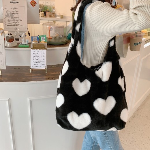 Women's Plush Loving Heart Large Shoulder Bag