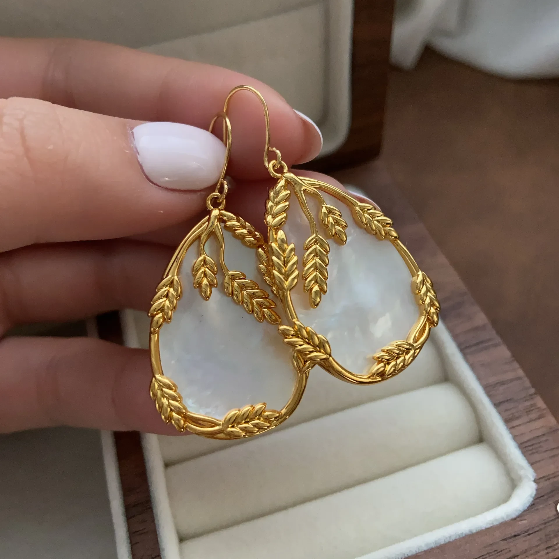 Shell Lace Earrings Exquisite Heavy Industry
