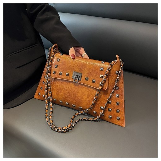 Rivet Bag Envelope Chain Crossbody