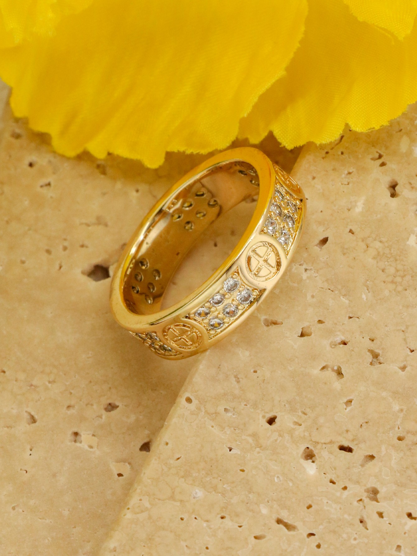 1 Piece Hot Selling Men Inlaid Zircon Classic Gold Color Ring for Women