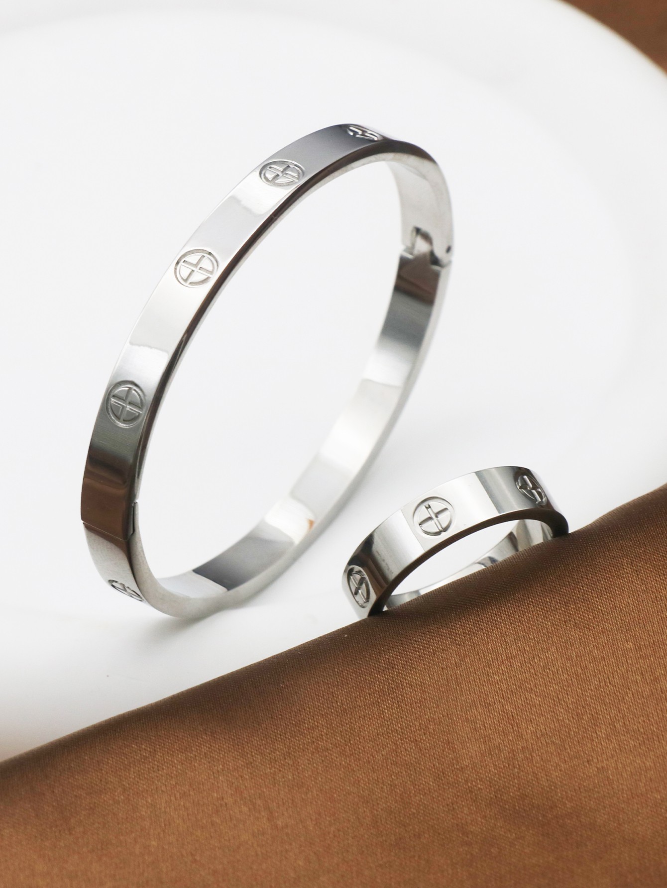 2pcs 6mm Width Fashion Design Couple Bracelets & Bangles Set for Women and Men