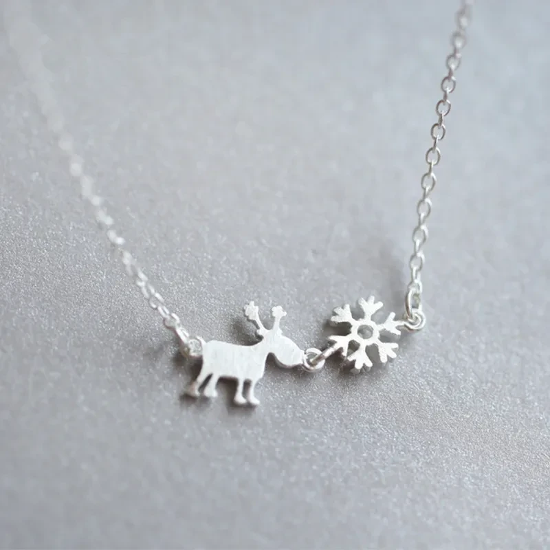 Deer Snowflake Pendant Clavicle Chain