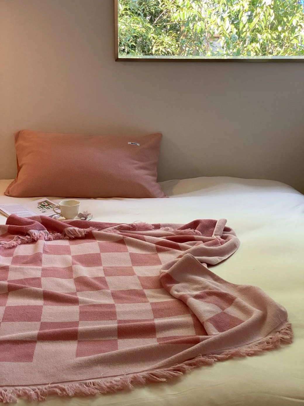 Stylish Vintage Checkerboard Fringe Blanket Shawl