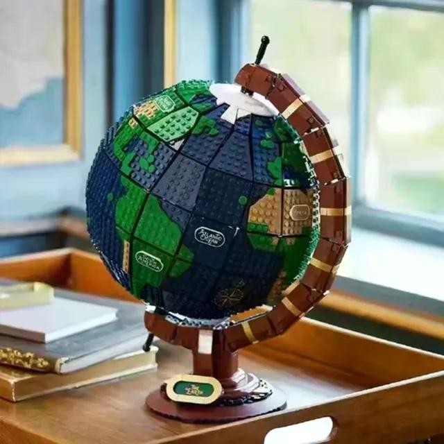 95335 2022 Expert MOC Bricks  2585PCS Earth Globe Modular Building Blocks