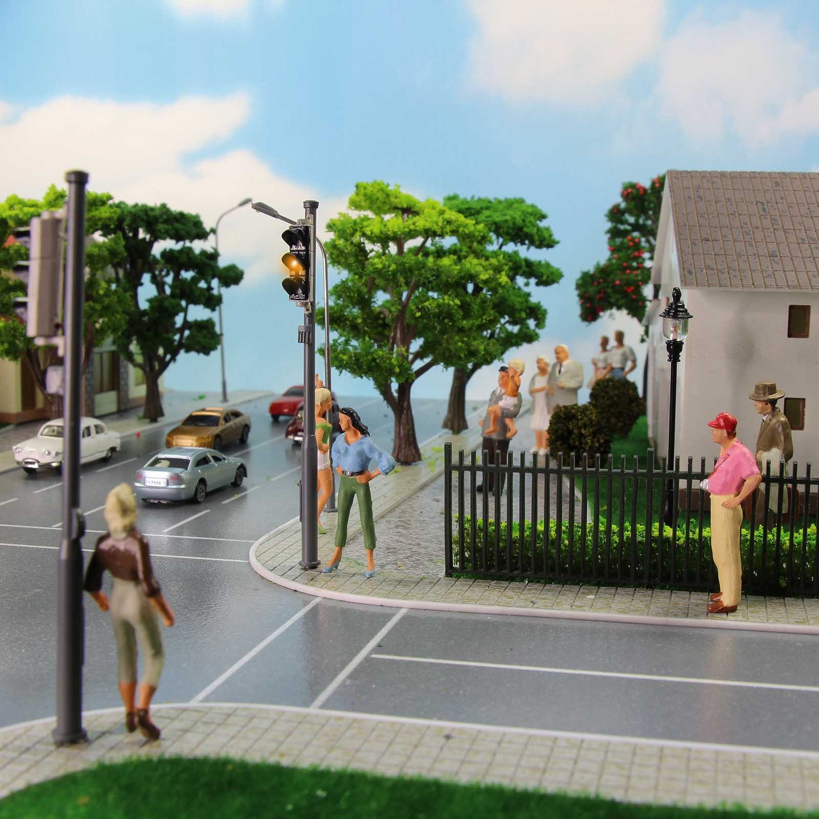 Evemodel 30pcs Different Poses Model Trains 1:43 O Scale