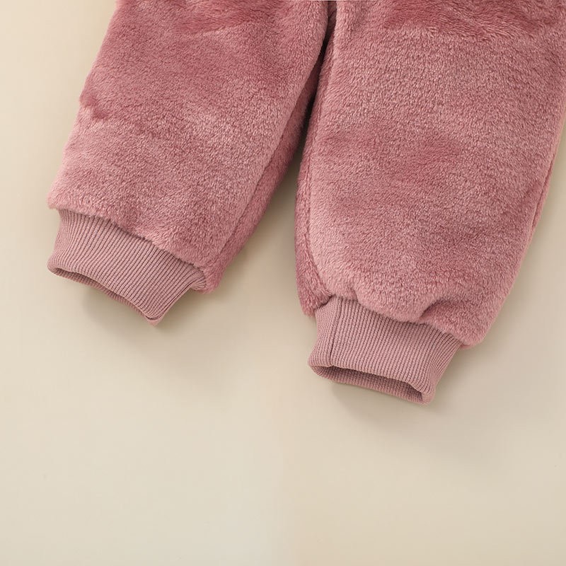 Two-piece Sweater Suit: Casual Pullover Outfit