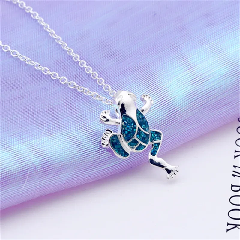 Frog female necklace pendant
