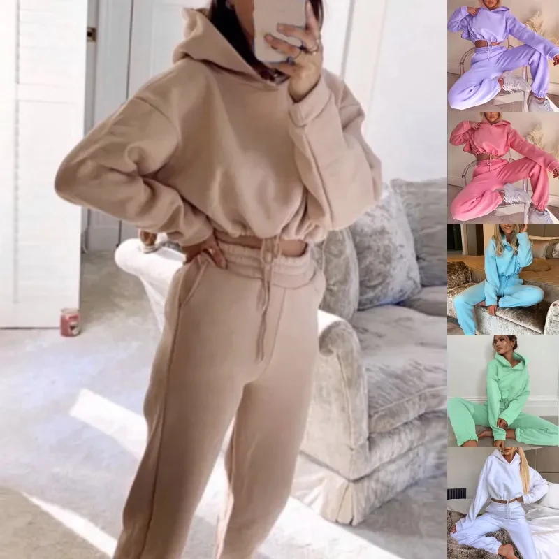 Women's 2-Piece Jogging Suit with Hoodie
