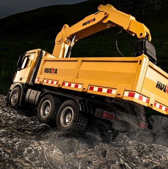 HUINA 1575 1:14 Remote Control Timber Grab Truck, 2.4GHZ.