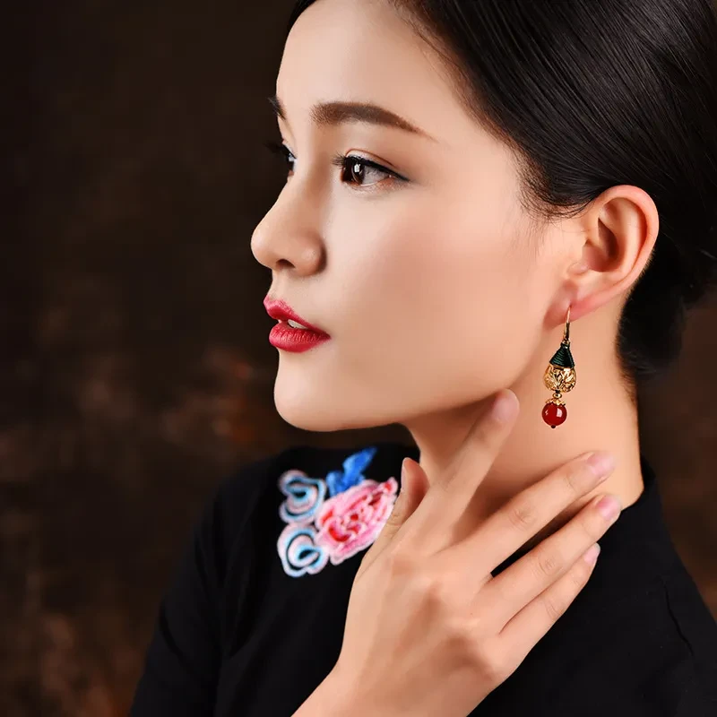 Pendant gold-plated agate eardrop