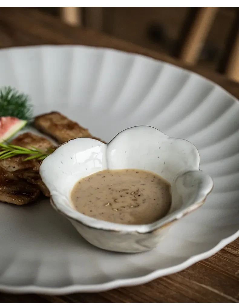 Petals Seasoning Dish Household Ceramic Dish