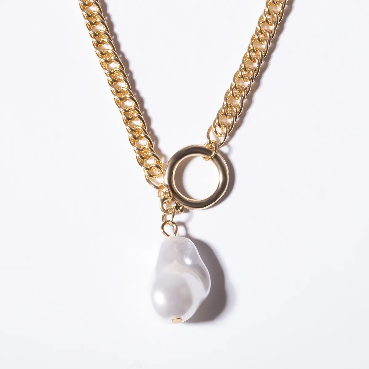Vintage Shaped Pearl Pendant NecklaceVintage Shaped Pearl Pendant Necklace