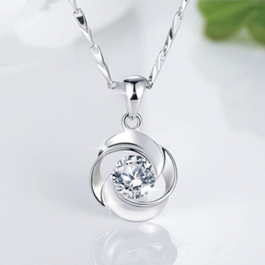 Rose necklace zircon pendant