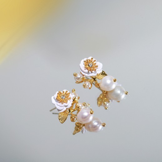 Eternal Rose Series Ear Clip