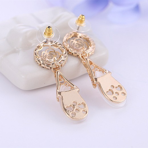 Fashion Personality Round Rhinestone Rose Earrings