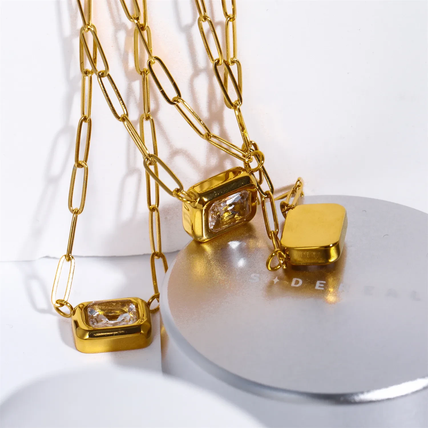 Women's Fashion Zircon Pendant Necklace