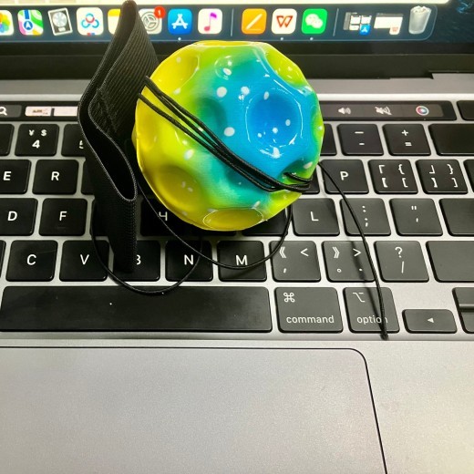 70mm Solid Wrist Elastic Holed Balls Decompression Toy