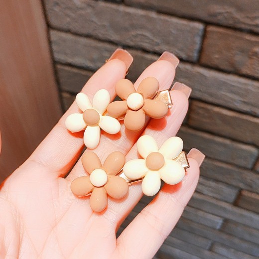 Children's Cartoon Bear Hairpin On The Back