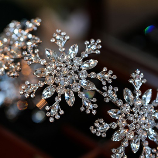 Bride's Shiny Rhinestone Headband