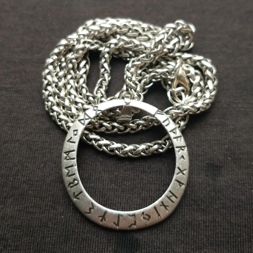 Foreign Trade New Product Antique Silver Pendant Elder Luna Rune Viking Necklace Lover Fashion Gift Factory Direct Sales