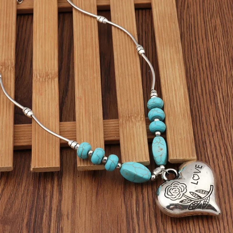 Popular Retro Print Peach Heart Pendant