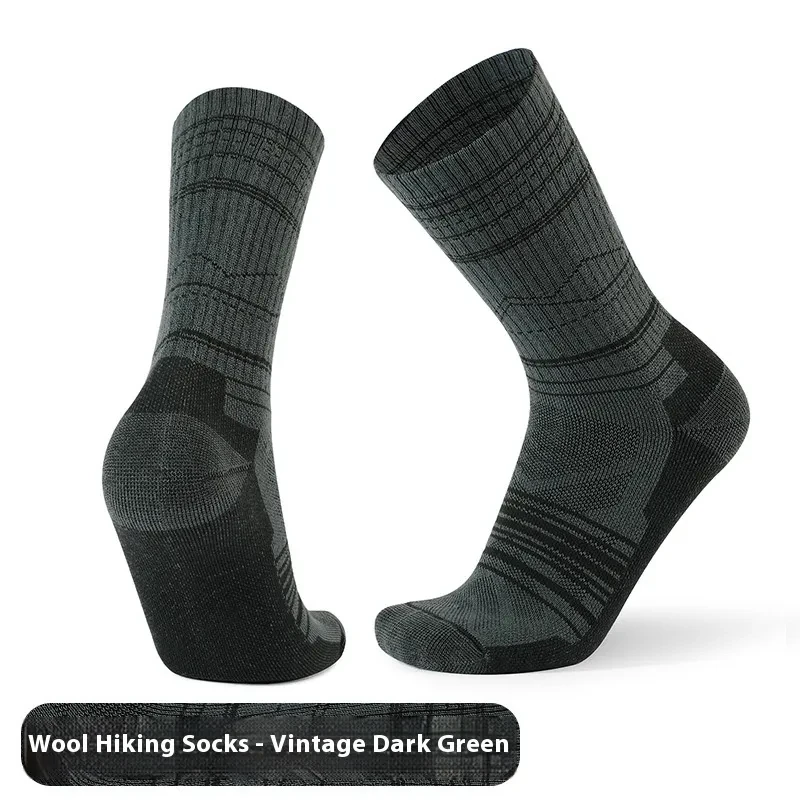 Men's And Women's Warm Wool Knee-high Sports Socks Retro Dark Green