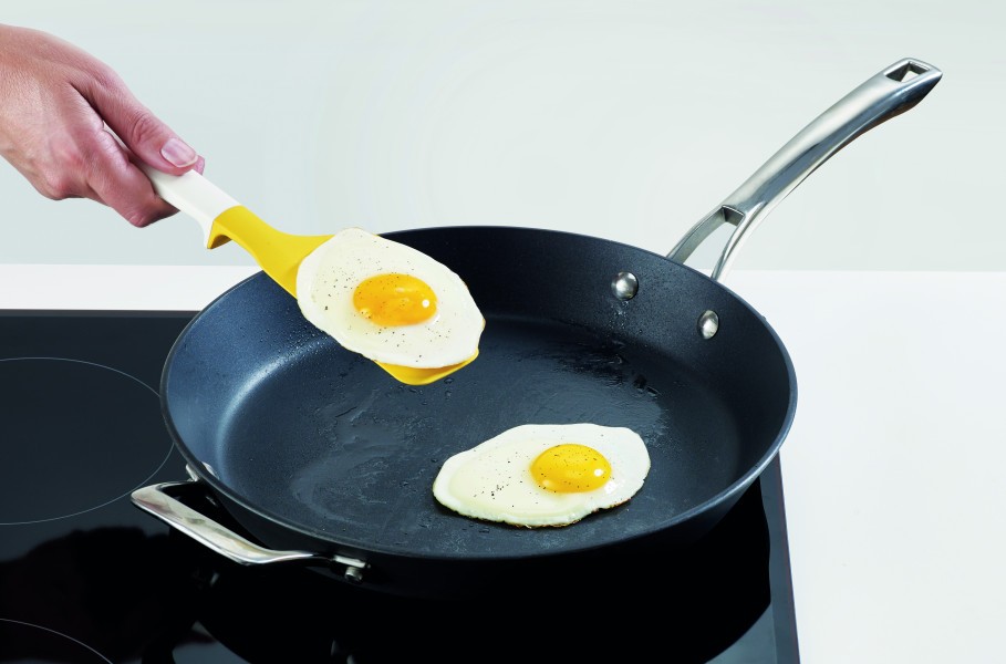 Elevate Egg Spatula - Joseph Joseph