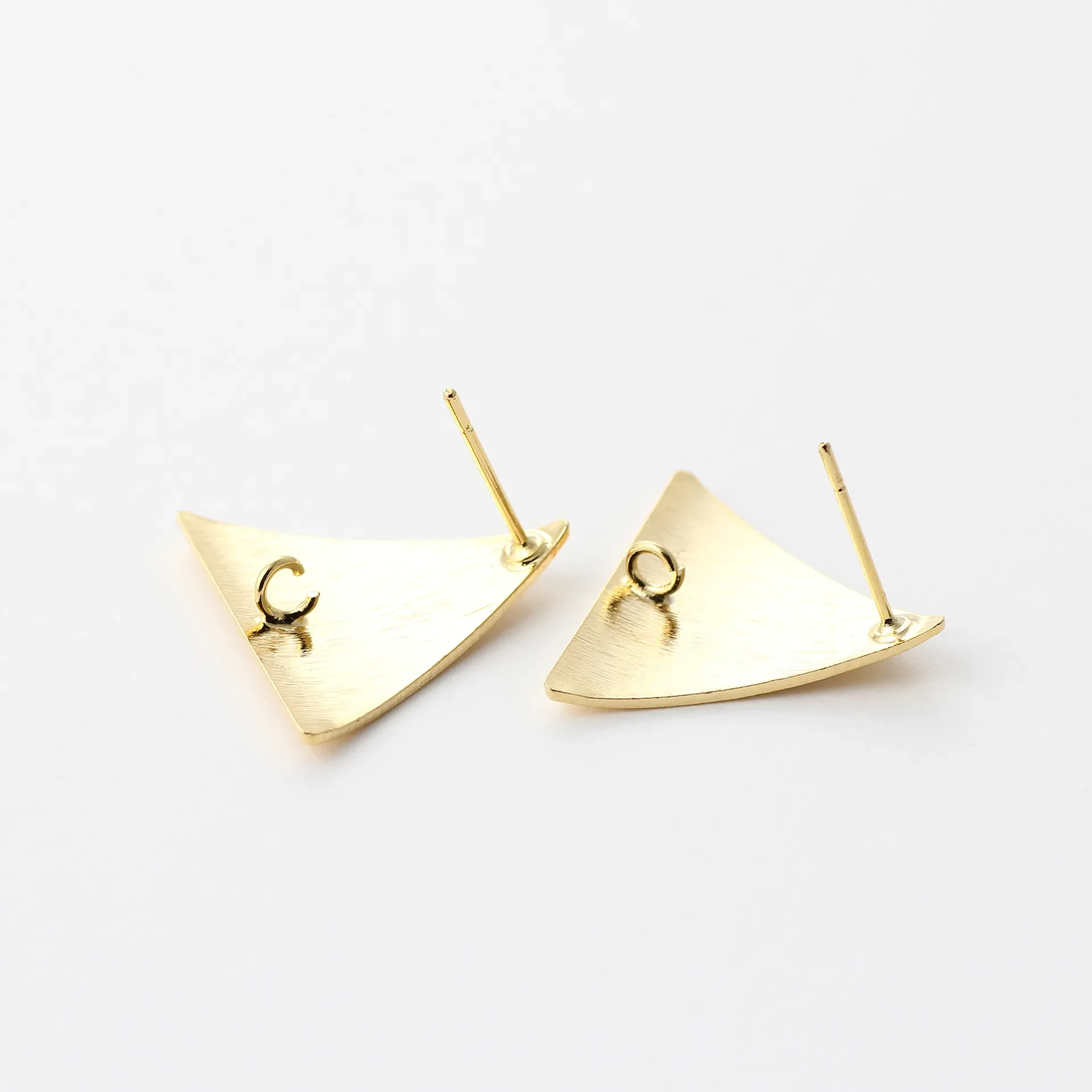 18K Gold Triangle Brushed Stud Earrings