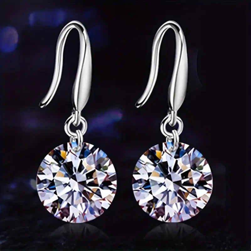 Elegant and Fashionable Round Synthetic Moissanite Earrings