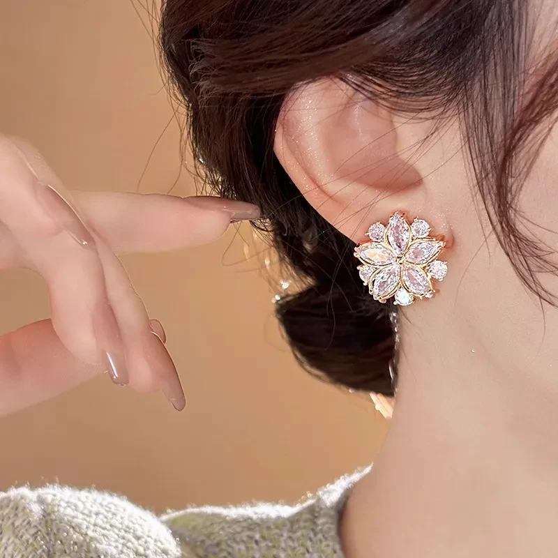 925 Sterling Silver Needle Exquisite Five Petal Flower Crystal Stud Earrings