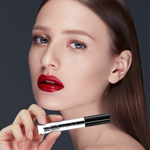 Transparent eyebrow styling liquid