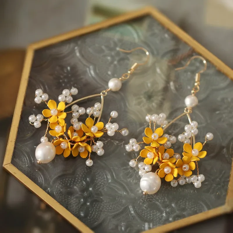 Retro Advanced Atmospheric Flower Pearls