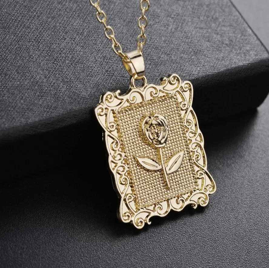 Square Rose Neacklace Clavicle Chain