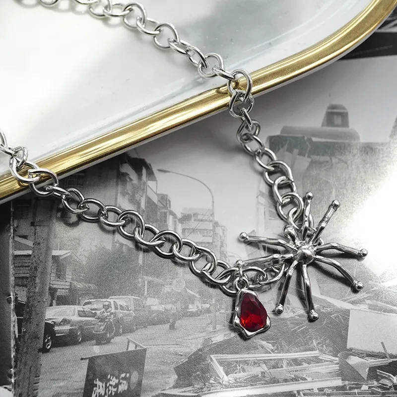 New Ruby Spider Blood Drop Pendant Necklace