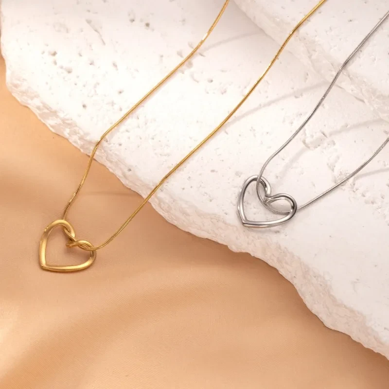 Fashion Jewelry Tainless Steel Twist Hollow Heart Pendant Necklace For Women